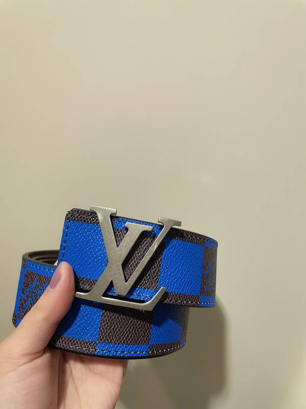 Louis Vuitton 40MM Belt LVB00340